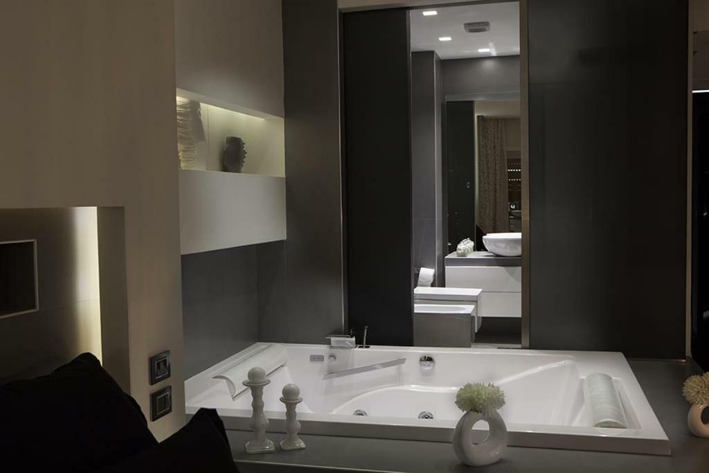Appartement Crystal Skyline Neapolis *
