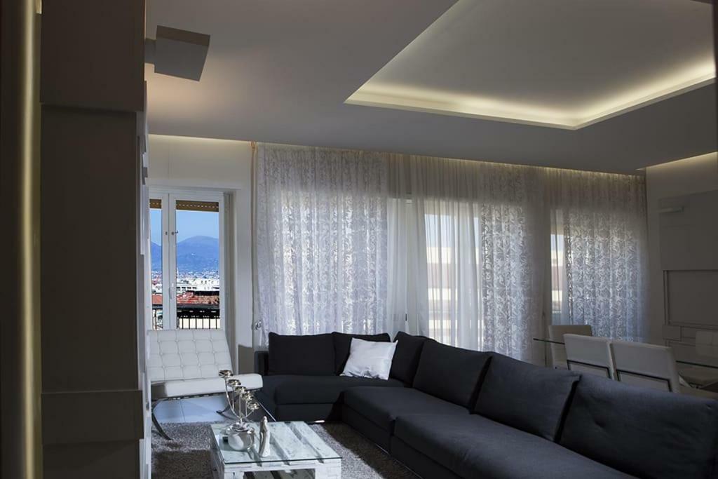 Crystal Skyline Neapolis Appartement *